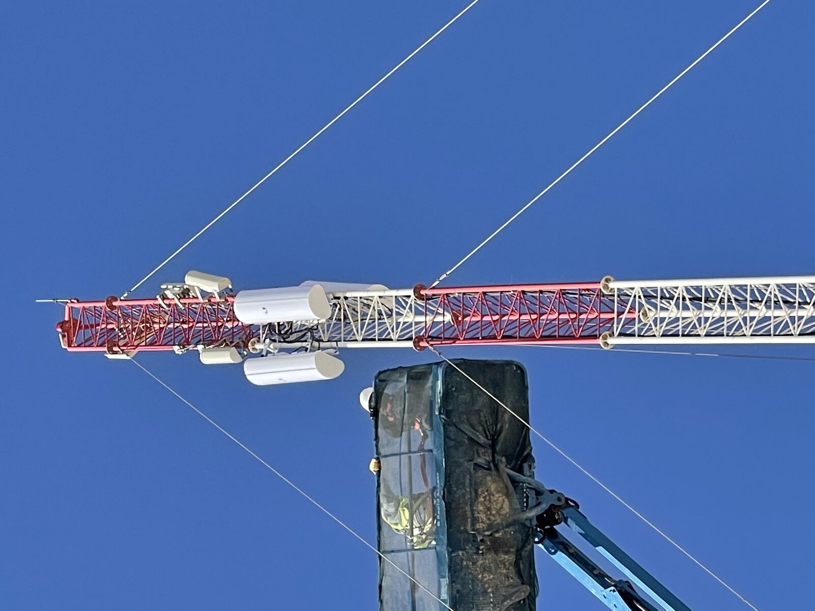 Radio System (TETRA, UHF, VHF, DMR)
